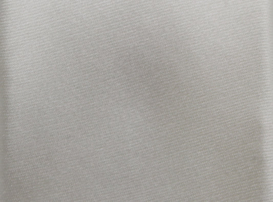 ホワイト【期間限定スーツオプションチケット付き】